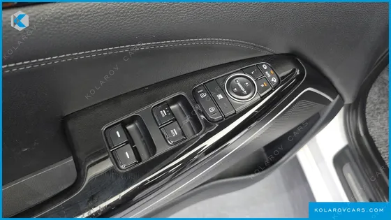 KIA K7 3.0 LPI LUXURY (RENTAL CAR)