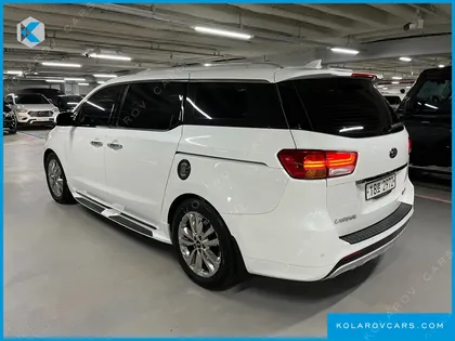 KIA CARNIVAL 9-SEATER PRESTIGE