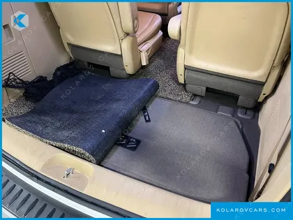 KIA CARNIVAL 9-SEATER PRESTIGE