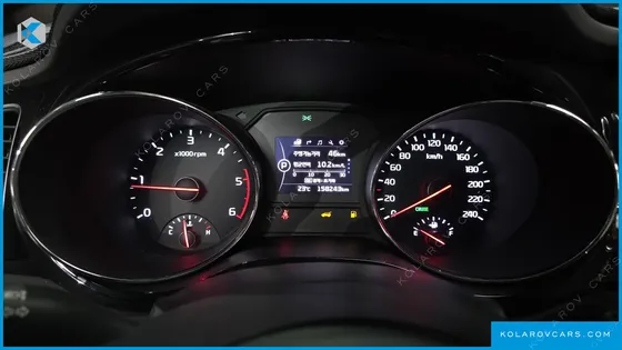 KIA CARNIVAL 9-SEATER PRESTIGE