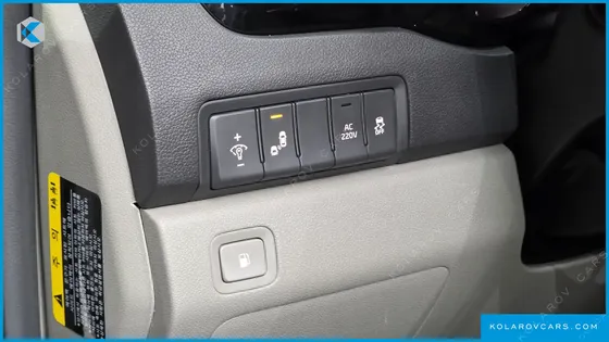 KIA CARNIVAL 9-SEATER PRESTIGE