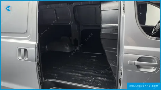 HYUNDAI STAREX VAN 3-SEATER