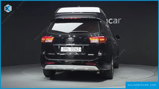 KIA CARNIVAL 9-SEATER HI-LIMOUSINE