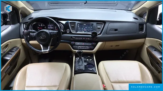 KIA CARNIVAL 9-SEATER HI-LIMOUSINE