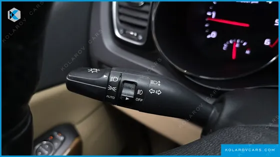 KIA CARNIVAL 9-SEATER HI-LIMOUSINE