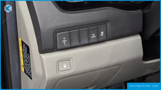 KIA CARNIVAL 9-SEATER PRESTIGE