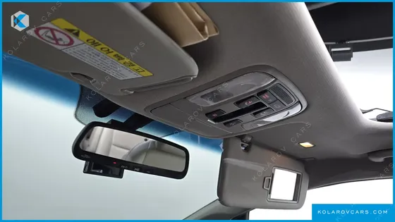 KIA CARNIVAL 9-SEATER PRESTIGE