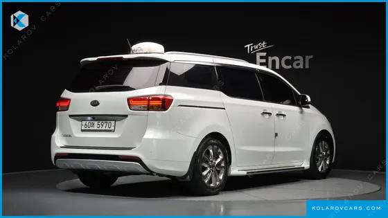 KIA CARNIVAL 9-SEATER PRESTIGE