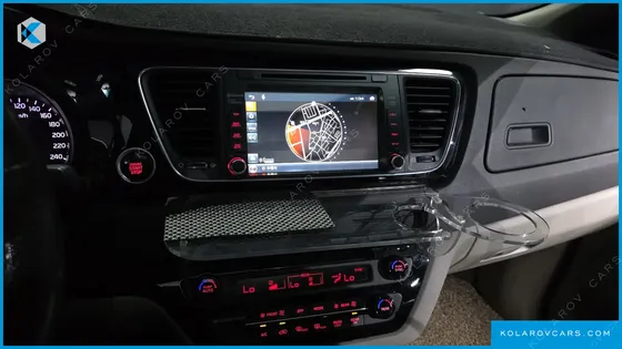KIA CARNIVAL 9-SEATER PRESTIGE