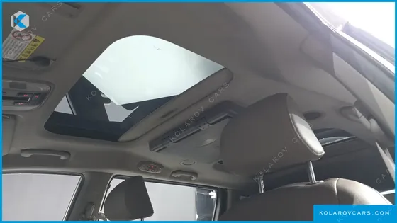 KIA CARNIVAL 9-SEATER PRESTIGE