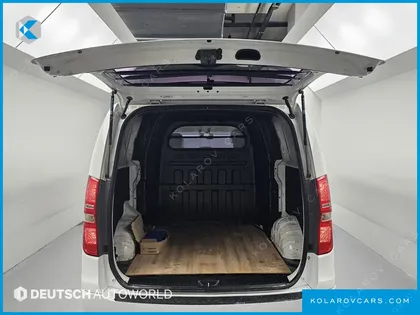 HYUNDAI STAREX VAN 5-SEATER