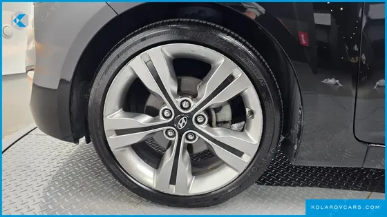 HYUNDAI VELOSTER UNIQUE