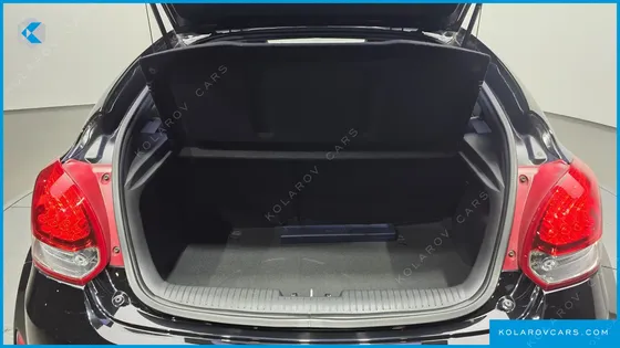 HYUNDAI VELOSTER UNIQUE