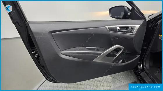 HYUNDAI VELOSTER UNIQUE