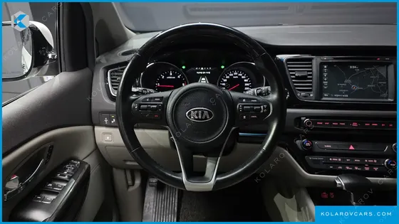 KIA CARNIVAL 9-SEATER NOBLESSE SPECIAL