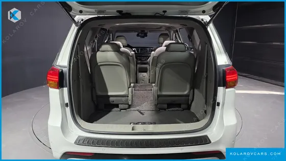 KIA CARNIVAL 9-SEATER NOBLESSE SPECIAL