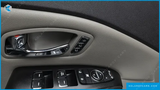 KIA CARNIVAL 9-SEATER NOBLESSE SPECIAL