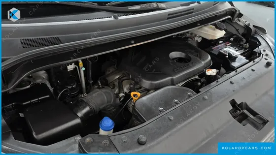 HYUNDAI STAREX VAN 3-SEATER