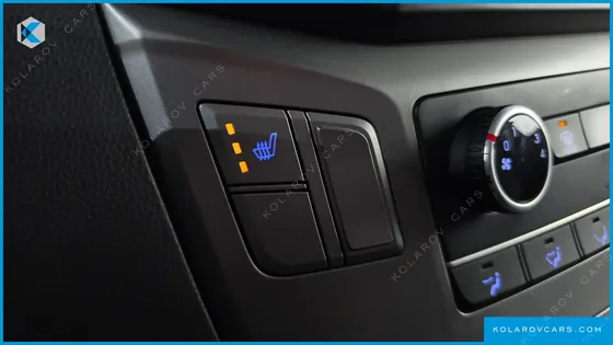 HYUNDAI STAREX VAN 3-SEATER