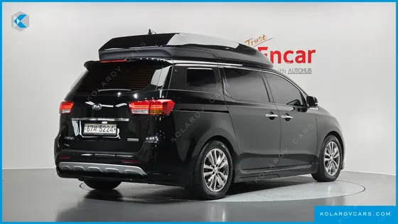 KIA CARNIVAL 9-SEATER HI-LIMOUSINE