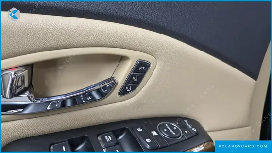 KIA CARNIVAL 9-SEATER HI-LIMOUSINE