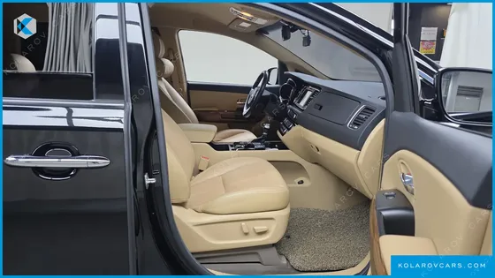KIA CARNIVAL 9-SEATER HI-LIMOUSINE