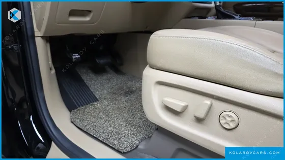 KIA CARNIVAL 9-SEATER HI-LIMOUSINE
