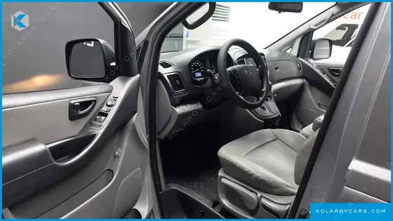 HYUNDAI STAREX WAGON 12-SEATER