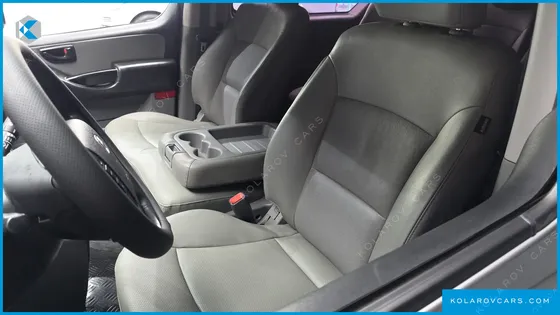 HYUNDAI STAREX WAGON 12-SEATER