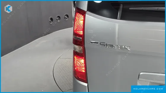 HYUNDAI STAREX WAGON 12-SEATER
