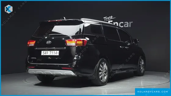 KIA CARNIVAL 9-SEATER PRESTIGE