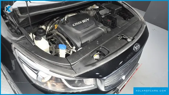 KIA CARNIVAL 9-SEATER PRESTIGE