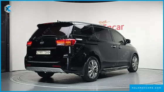 KIA CARNIVAL 9-SEATER PRESTIGE