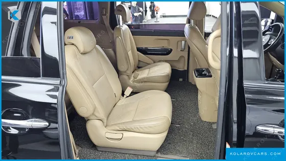 KIA CARNIVAL 9-SEATER PRESTIGE