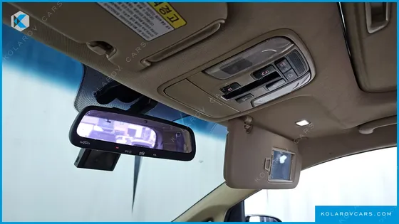 KIA CARNIVAL 9-SEATER PRESTIGE