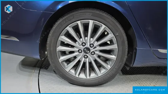 KIA K7 3.0 LPI LUXURY (RENTAL CAR)
