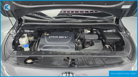 KIA CARNIVAL 9-SEATER PRESTIGE