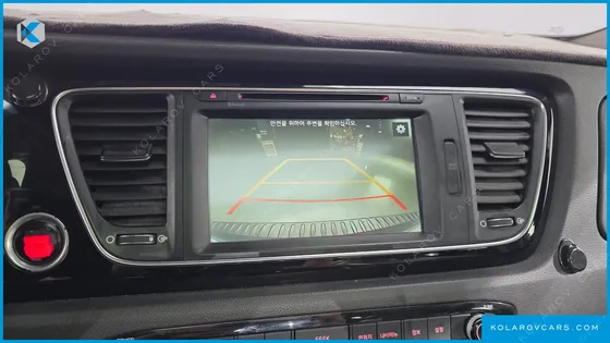 KIA CARNIVAL 9-SEATER PRESTIGE