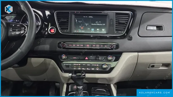 KIA CARNIVAL 9-SEATER PRESTIGE
