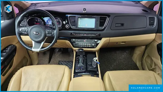 KIA CARNIVAL 9-SEATER PRESTIGE