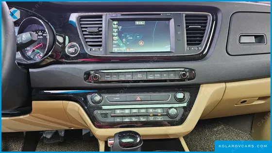 KIA CARNIVAL 9-SEATER PRESTIGE