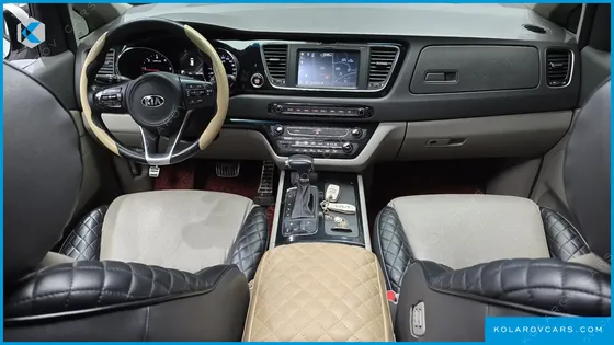 KIA CARNIVAL 9-SEATER NOBLESSE