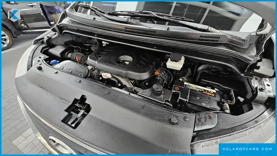HYUNDAI STAREX 4WD WAGON 12-SEATER
