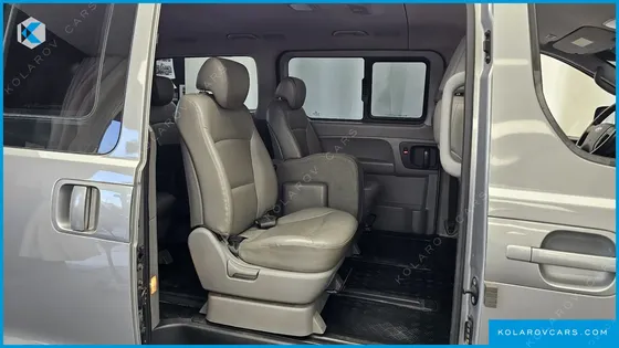 HYUNDAI STAREX 4WD WAGON 12-SEATER