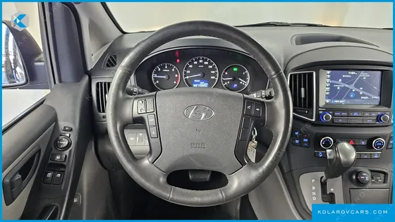 HYUNDAI STAREX 4WD WAGON 12-SEATER