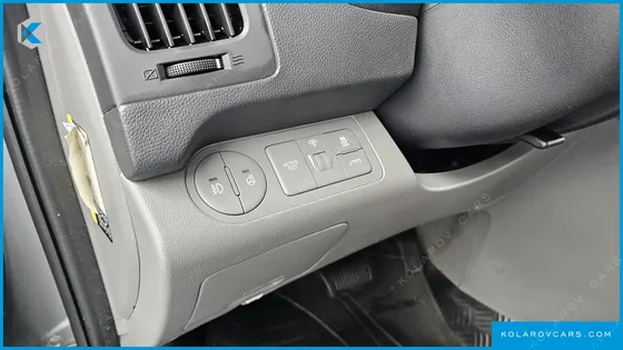 HYUNDAI STAREX 4WD WAGON 12-SEATER