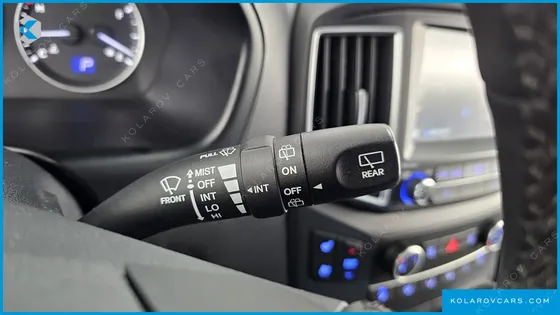 HYUNDAI STAREX 4WD WAGON 12-SEATER