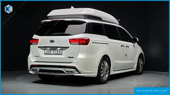 KIA CARNIVAL 9-SEATER HI-LIMOUSINE