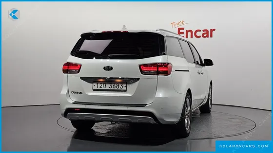KIA CARNIVAL 9-SEATER PRESTIGE