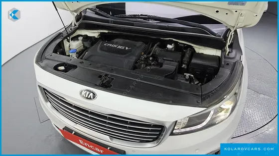KIA CARNIVAL 9-SEATER PRESTIGE